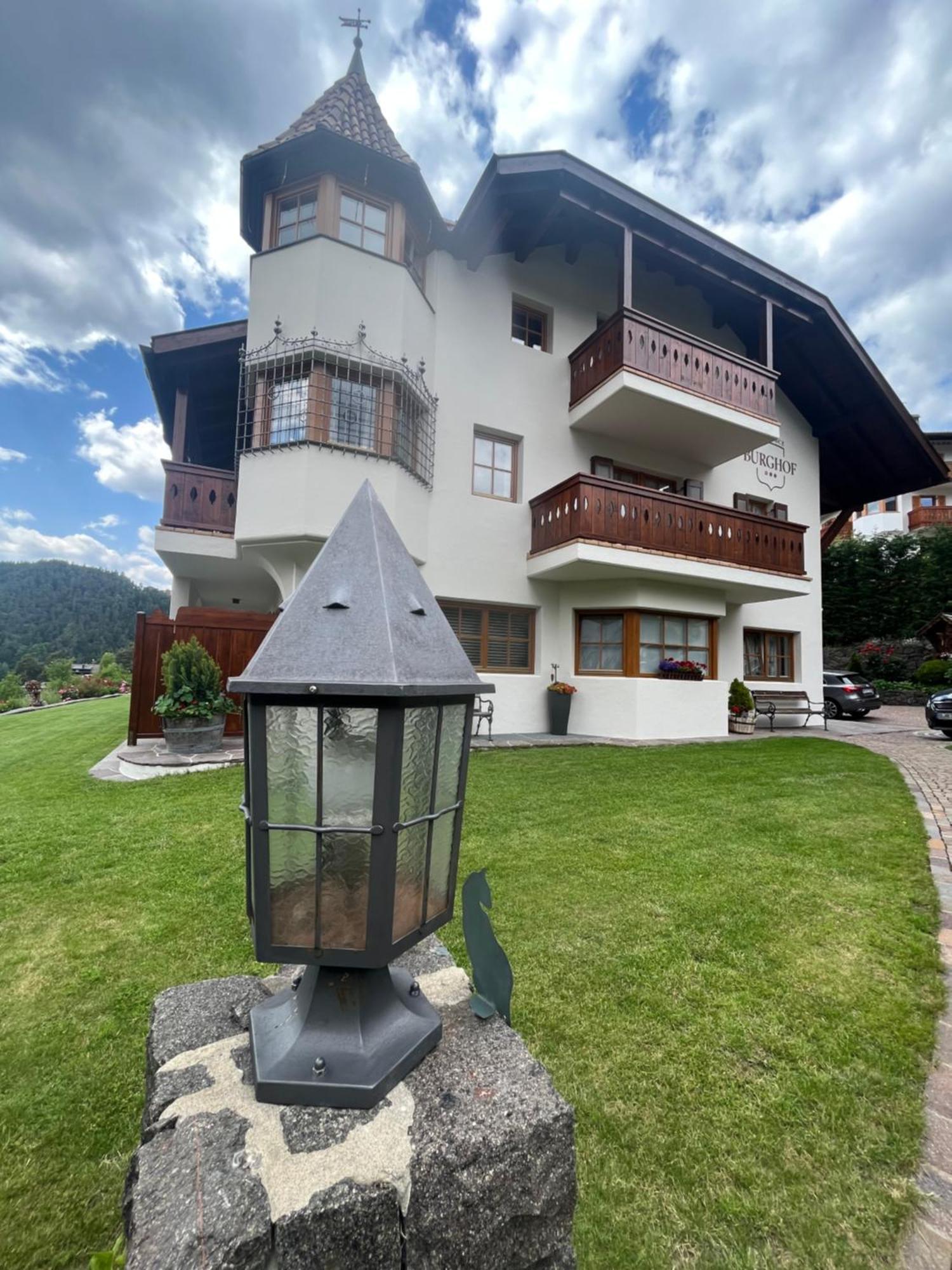 Residence Burghof Siusi Ngoại thất bức ảnh